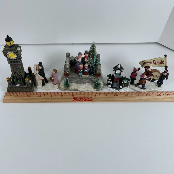 Lot Of 5 Christmas Village Figures Carolers Clock Tower Santa Parade Wedding - Picture 8 of 13